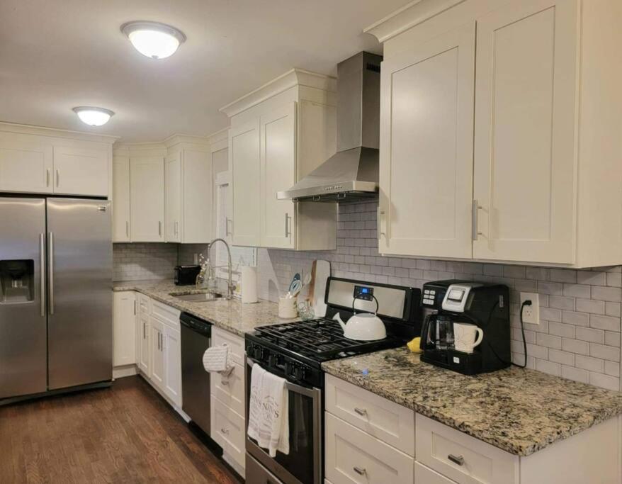 스미르나 Refreshed!! Private 4Brms 2 Bath - 2 King Beds!! 빌라 외부 사진